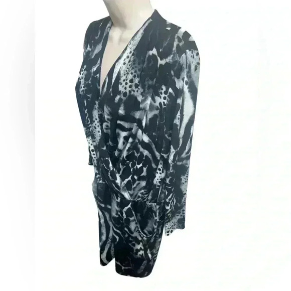 Chico's Black & White Tunic Size M/8 - Picture 2 of 9